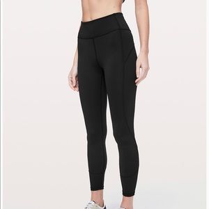 Lululemon In Movement Tight 7/8  everlux